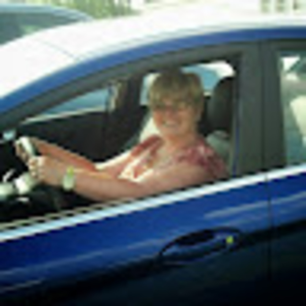 Meet your Posher, Cynthia